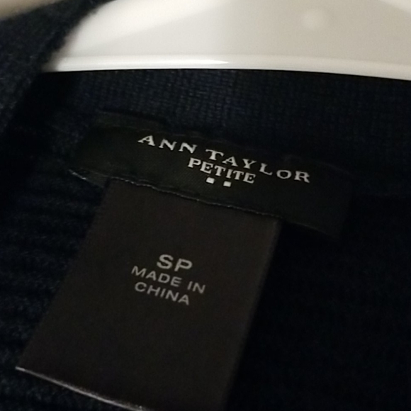 Ann Taylor petite cardigan - Picture 4 of 7
